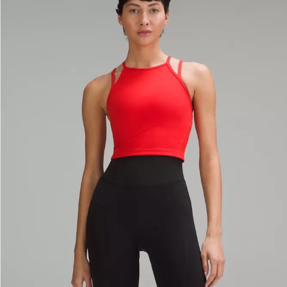 Wunder train high neck crop top